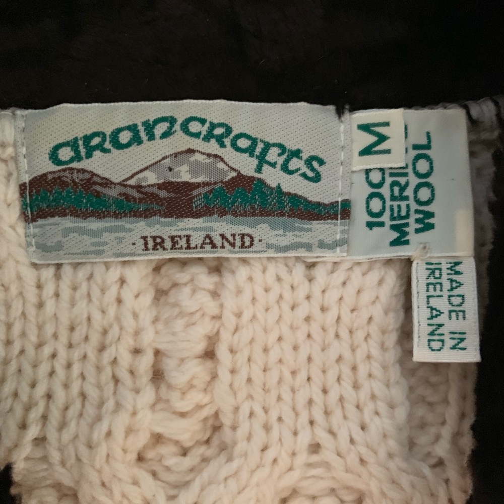 Aran Crafts Irish Merino Wool Cardigan w/ faux fur - Picture 3 of 8